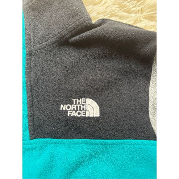 2 piece size Large Boys Sweater Bundle by Hanes and the North Face - Picture 7 of 8